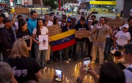 According to the latest report from Foro Penal as of April 27 there were 454 people detained for political reasons in the country