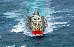 The squid calendar approved, has been tiered as defined by the technical report from INIDEP (Argentina’s Fisheries Research Institute)