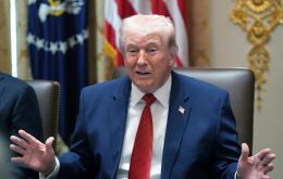 Trump extended on Thursday the deadline for Tehran to accept his terms to April 6, at the request of the Iranian government, as he announced on social media