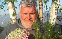 Speaking before the seeds departed Sheppard said “Cosmos are really an accessible plant. People can have a garden full of color from just a packet of seeds.”