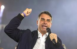 You saw that they falsified my party affiliation. The system will try everything to stop me, but it will not succeed, because God is in command, Flávio Bolsonaro said