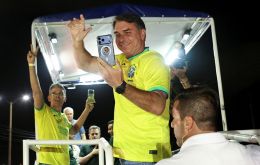Brazil wants change, Bolsonaro said in Brasília, thanking some 56 million voters, more than his father won in the first round in 2022