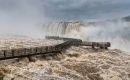 The river rose just over two metres between Sunday and Monday at Puerto Iguazú and reached a level of 24.30 metres, and was still rising