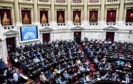 The bill, sent to Congress in September, has 133 articles. The first 40 repeal the 2011 law penalising hydrocarbon exploration not authorised by Argentina and create a broader regime with fines