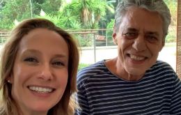 Chico Buarque and his wife Carol Proner are among those signing the petition to be delivered to President Lula